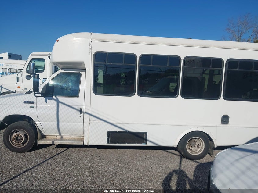 2015 Ford E-350 Cutaway VIN: 1FDEE3FL3FDA07368 Lot: 43615387