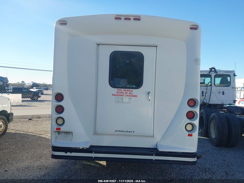 2015 Ford E-350 Cutaway VIN: 1FDEE3FL3FDA07368 Lot: 43615387