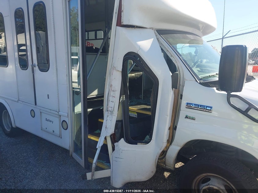 2015 Ford E-350 Cutaway VIN: 1FDEE3FL3FDA07368 Lot: 43615387