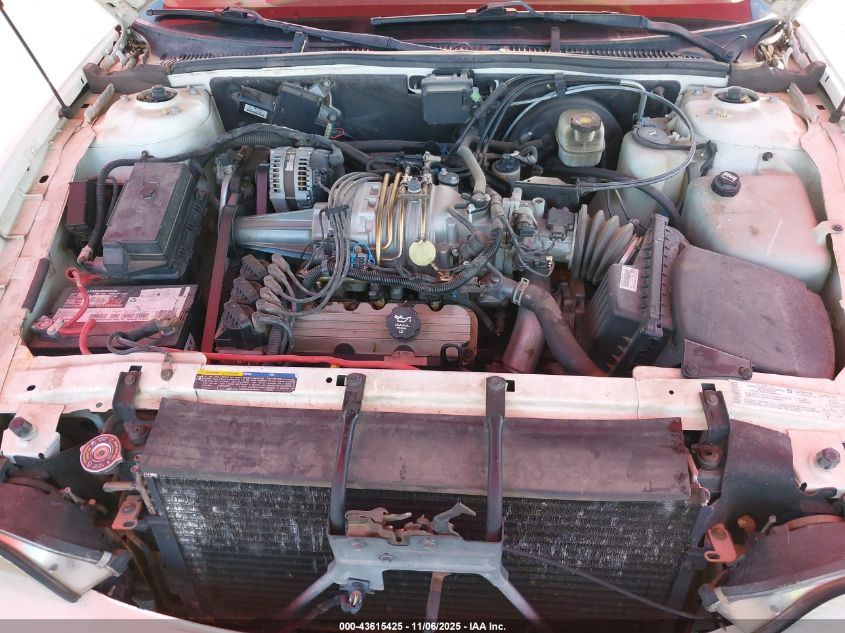 2004 Buick Park Avenue Ultra VIN: 1G4CU541744102147 Lot: 43615425