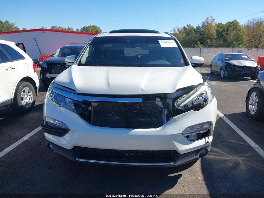 2017 HONDA PILOT TOURING - 5FNYF5H98HB032631