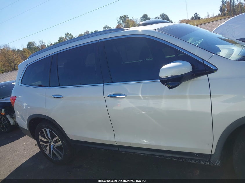 2017 HONDA PILOT TOURING - 5FNYF5H98HB032631