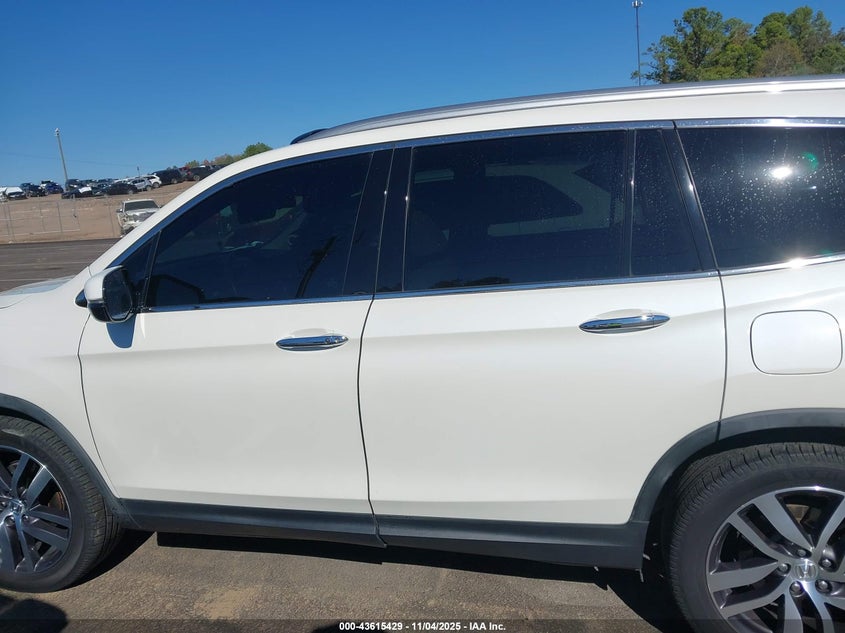 2017 HONDA PILOT TOURING - 5FNYF5H98HB032631