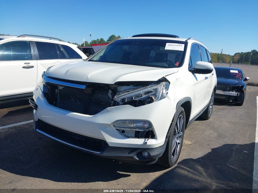 2017 HONDA PILOT TOURING - 5FNYF5H98HB032631