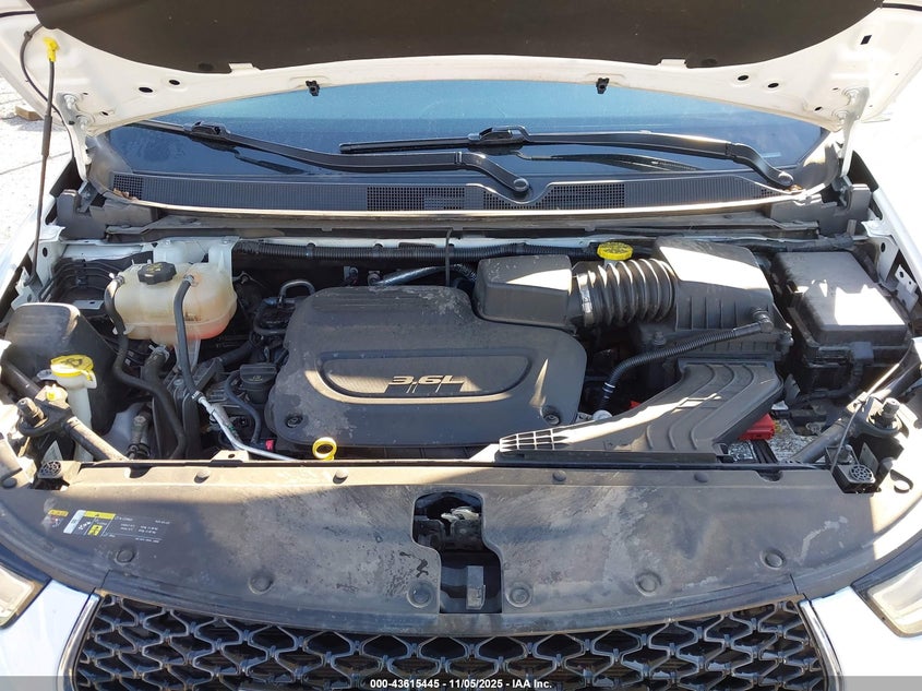 2022 Chrysler Pacifica Touring VIN: 2C4RC1FG0NR103120 Lot: 43615445