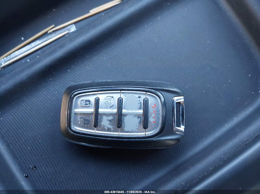 2022 Chrysler Pacifica Touring VIN: 2C4RC1FG0NR103120 Lot: 43615445