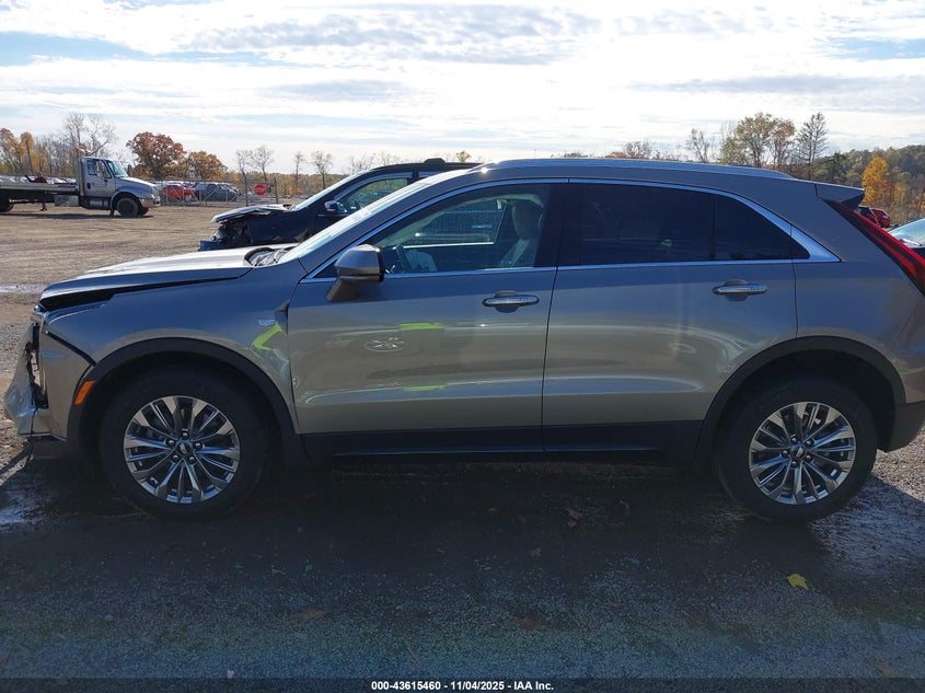 2024 Cadillac Xt4 Awd Premium Luxury VIN: 1GYFZDR41RF202136 Lot: 43615460