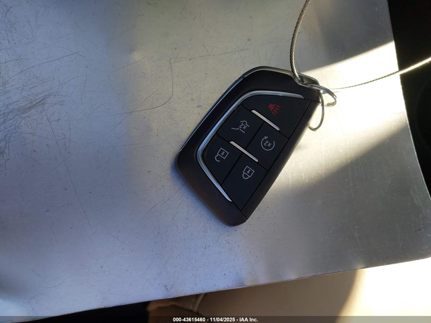 2024 Cadillac Xt4 Awd Premium Luxury VIN: 1GYFZDR41RF202136 Lot: 43615460