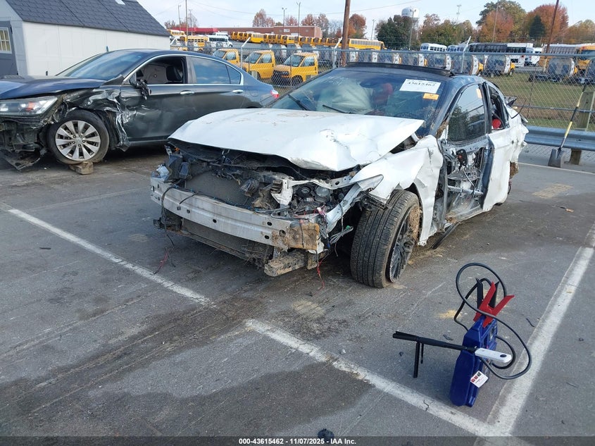 2018 TOYOTA CAMRY XSE V6 4T1BZ1HK2JU014501