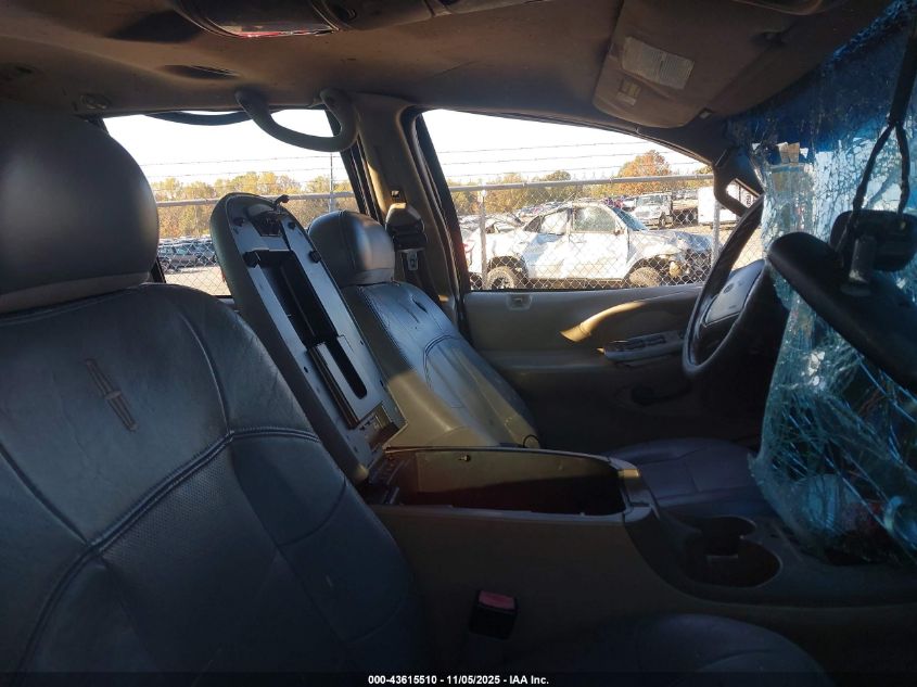 1FMPU18L9YLA19773 2000 FORD EXPEDITION photo no. 5