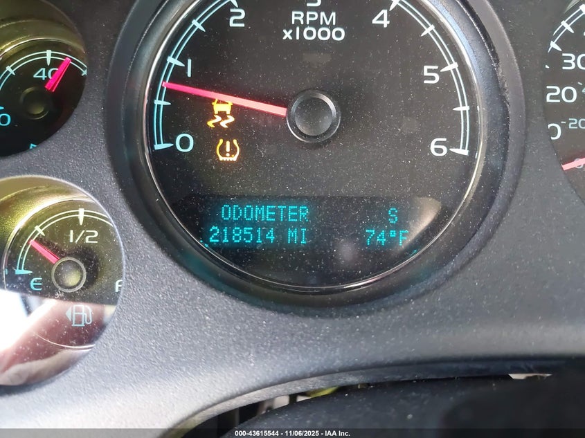 2014 CHEVROLET SUBURBAN 1500 LTZ - 1GNSKKE71ER106715