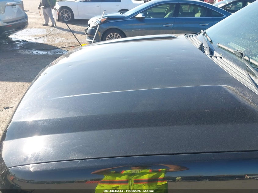 2014 CHEVROLET SUBURBAN 1500 LTZ - 1GNSKKE71ER106715