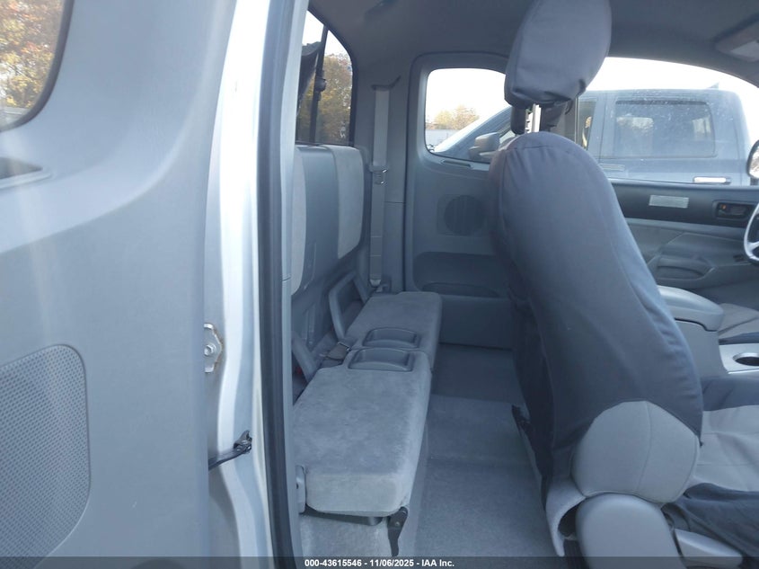 5TEUU42N25Z141956 2005 TOYOTA TACOMA photo no. 8