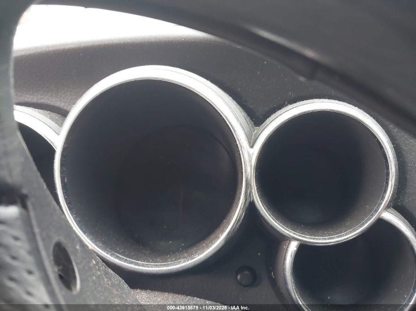 2007 Toyota Matrix VIN: 2T1KR32E47C657635 Lot: 43615579