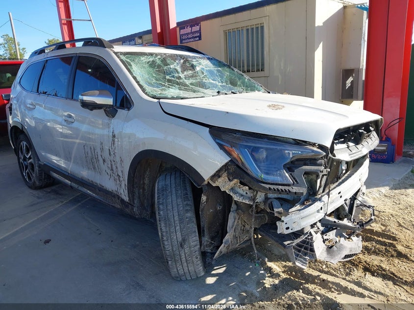 SUBARU ASCENT LIMITED 8-PASSENGER