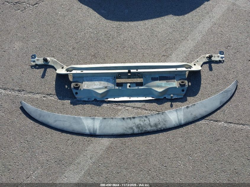 2000 Chrysler Concorde Lxi VIN: 2C3HD36J0YH270933 Lot: 43615644