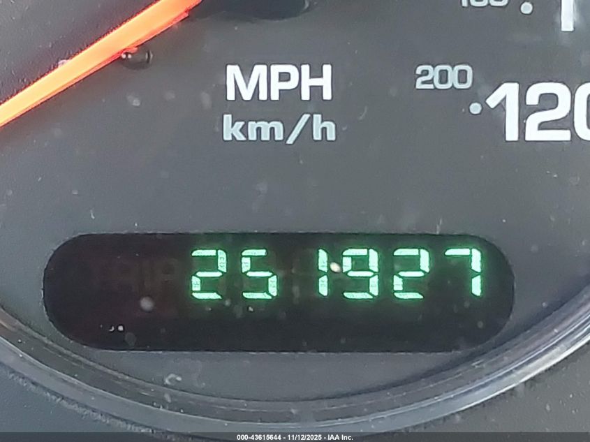 2000 Chrysler Concorde Lxi VIN: 2C3HD36J0YH270933 Lot: 43615644