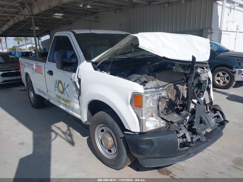 FORD F-250 XL
