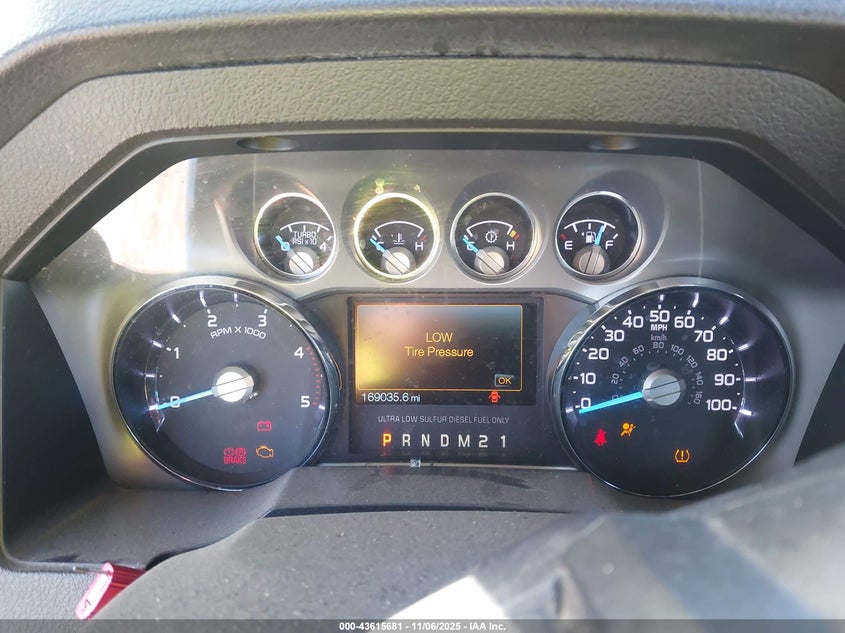 2016 Ford F-350 Lariat VIN: 1FT8W3BT3GEB81893 Lot: 43615681