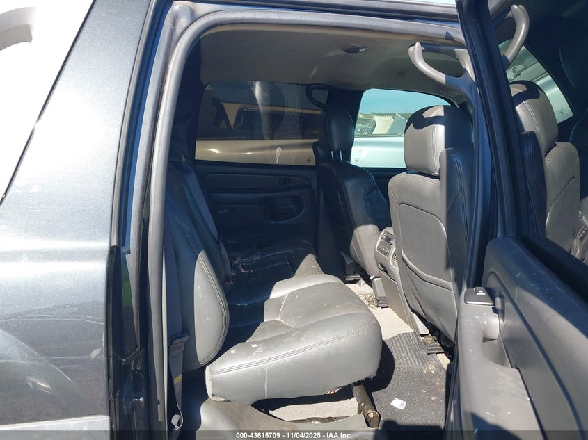 2004 Chevrolet Avalanche 1500 VIN: 3GNEK12T04G131726 Lot: 43615709