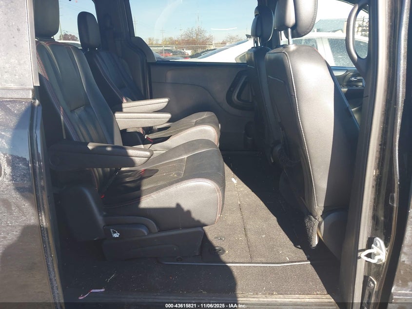 2017 Dodge Grand Caravan Gt VIN: 2C4RDGEG5HR838388 Lot: 43615821