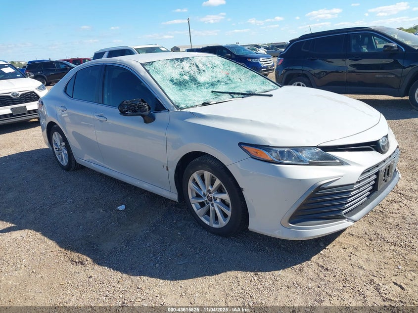 2022 TOYOTA CAMRY LE - 4T1C11AK1NU051762