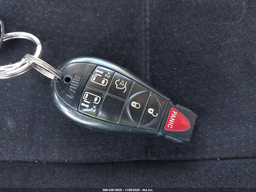 2011 Chrysler Town & Country Touring VIN: 2A4RR5DG0BR631139 Lot: 43615835