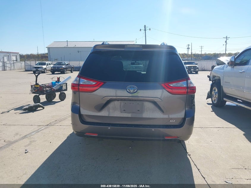 2015 TOYOTA SIENNA XLE 8 PASSENGER 5TDYK3DC3FS648893