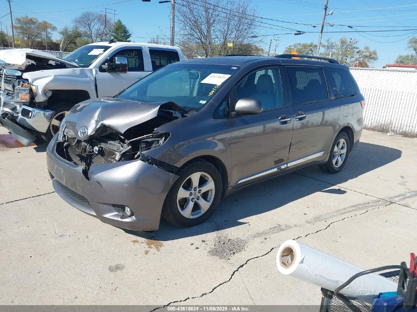 2015 TOYOTA SIENNA XLE 8 PASSENGER 5TDYK3DC3FS648893