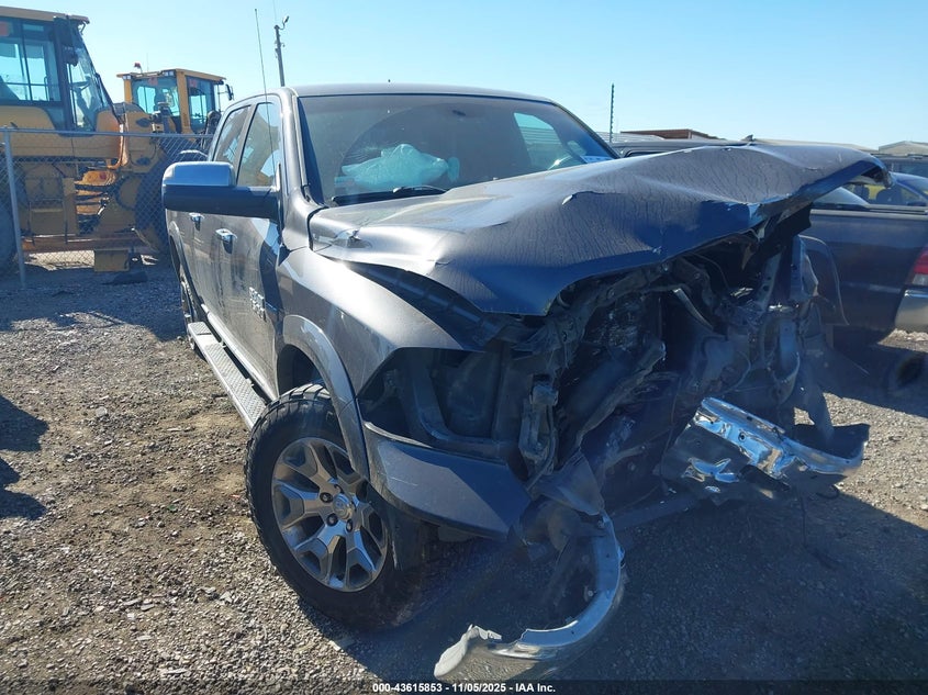 RAM 1500 LIMITED 4X4 6 4 BOX