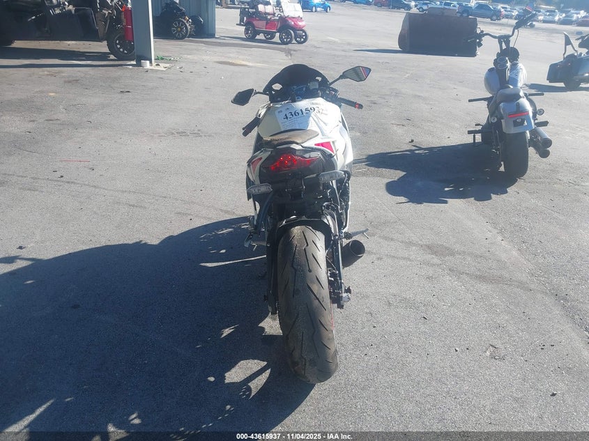 2025 Kawasaki Zx636 K VIN: JKBZXJK18SA011118 Lot: 43615937