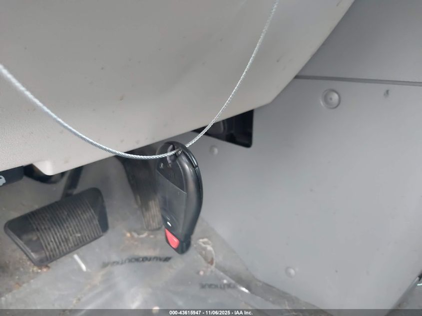 2009 Chrysler Town & Country Lx VIN: 2A8HR44EX9R651220 Lot: 43615947