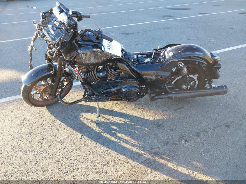 2022 Harley-Davidson Flhxst VIN: 1HD1ABL19NB661683 Lot: 43615961