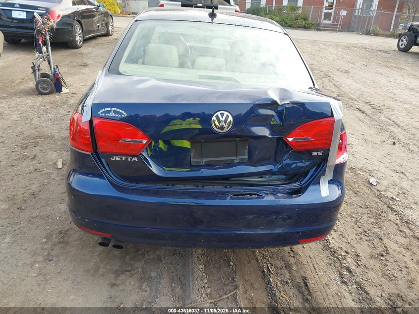 2014 VOLKSWAGEN JETTA 1.8T SE - 3VWD17AJ5EM409322