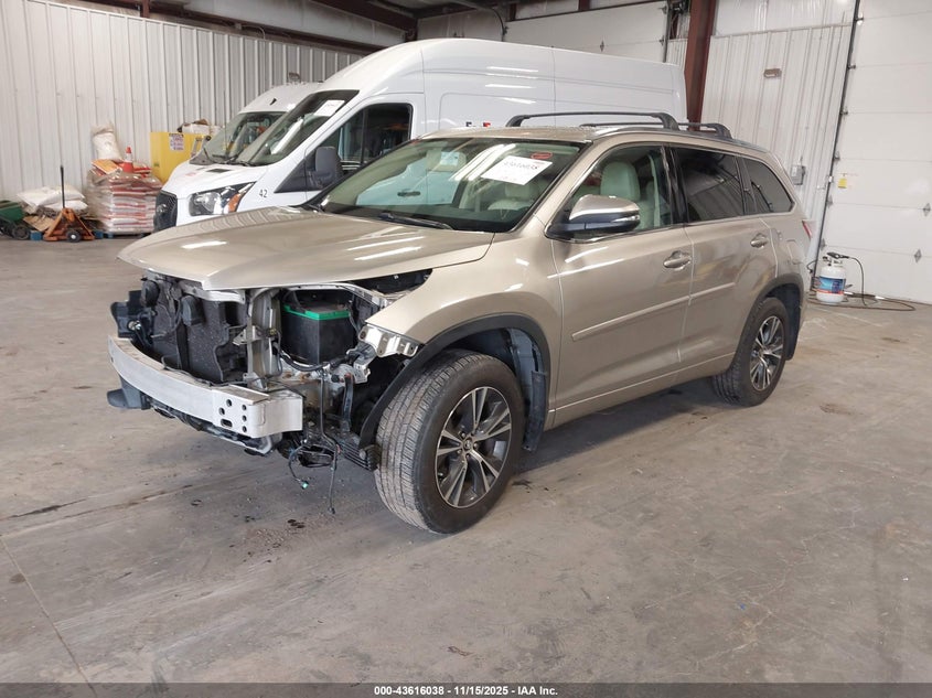 5TDJKRFH8GS506621 2016 TOYOTA HIGHLANDER photo no. 2