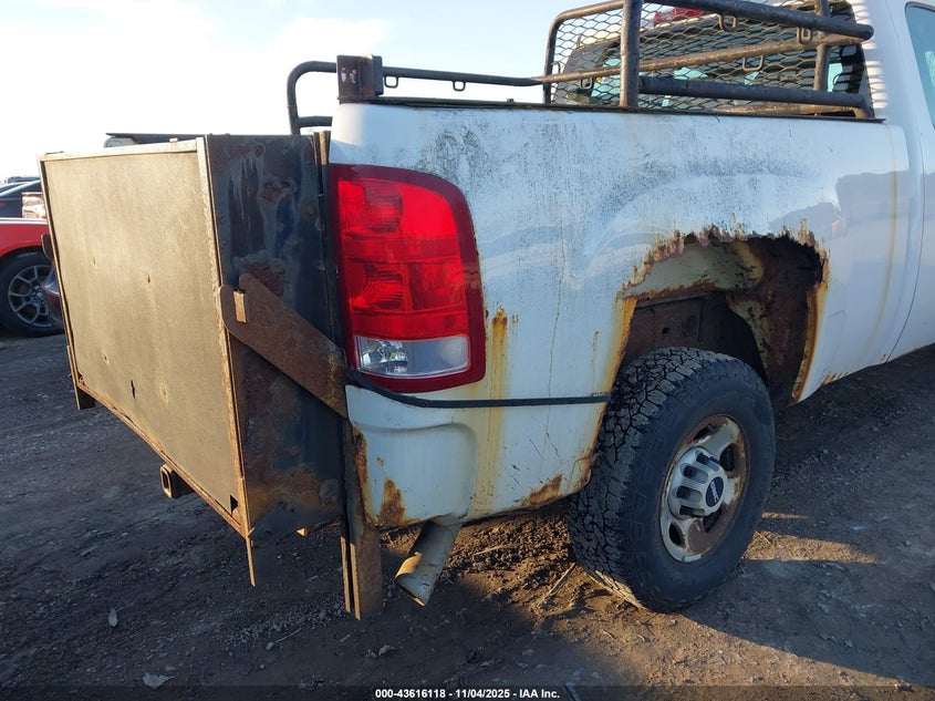 2007 GMC Sierra 2500Hd Work Truck VIN: 1GTHK29K47E596160 Lot: 43616118