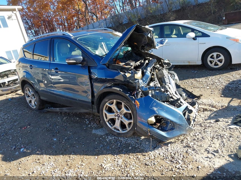 FORD ESCAPE TITANIUM