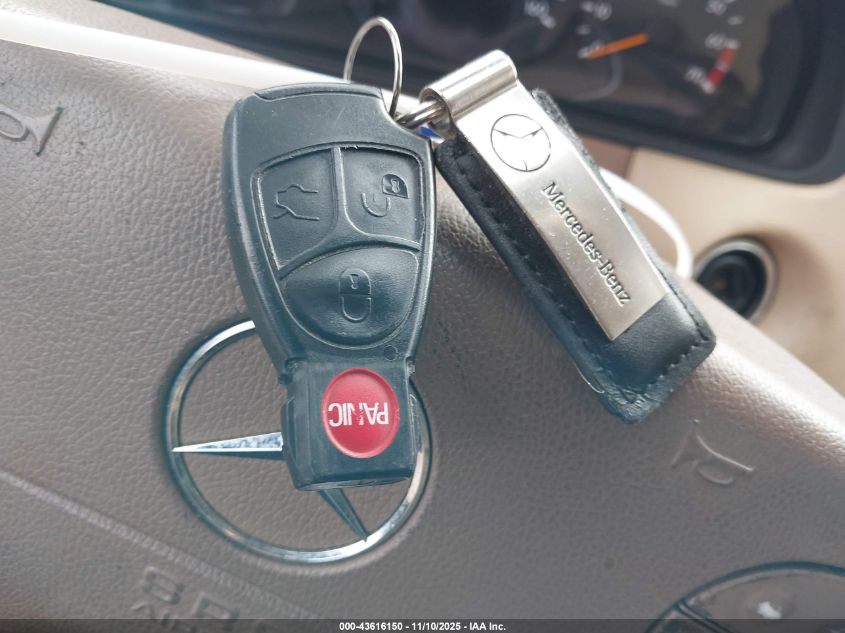 2001 Mercedes-Benz E 320 VIN: WDBJF65J11B327387 Lot: 43616150