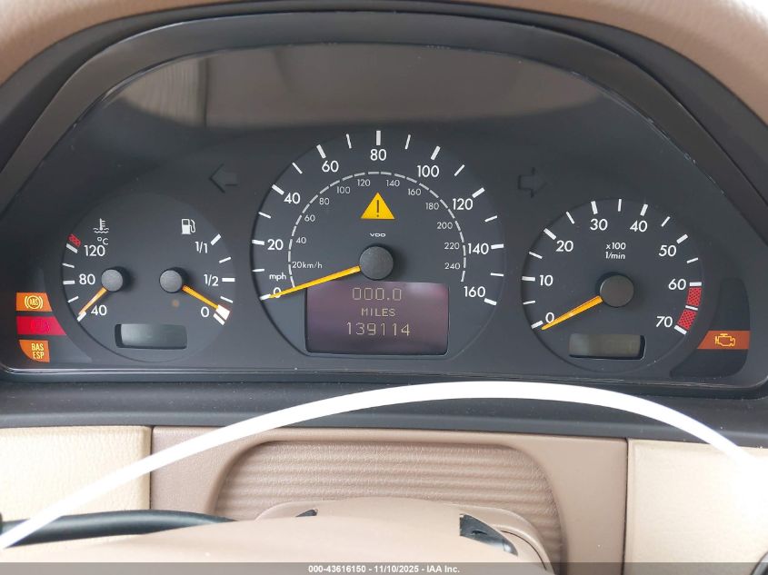 2001 Mercedes-Benz E 320 VIN: WDBJF65J11B327387 Lot: 43616150