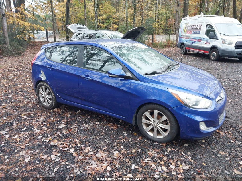 2013 HYUNDAI ACCENT SE - KMHCU5AE9DU133942