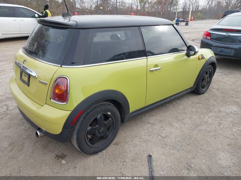WMWMF3C59ATZ66269 2010 MINI COOPER photo no. 4