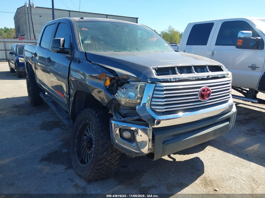 TOYOTA TUNDRA SR5 4.6L V8