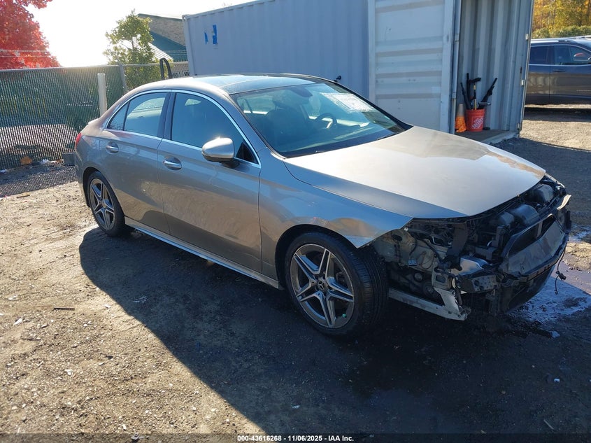 2020 MERCEDES-BENZ A 220 4MATIC - WDD3G4FB5LW038503