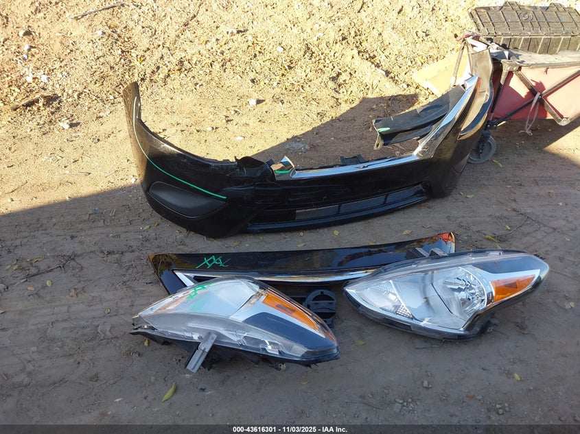 2015 NISSAN VERSA 1.6 SV - 3N1CN7AP2FL818332