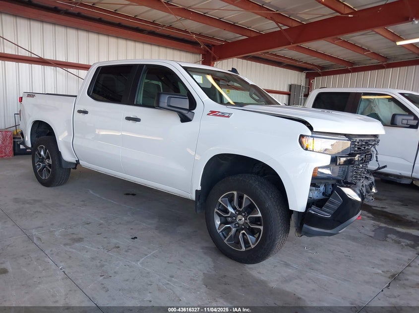 CHEVROLET SILVERADO 1500 4WD SHORT BED CUSTOM TRAIL BOSS