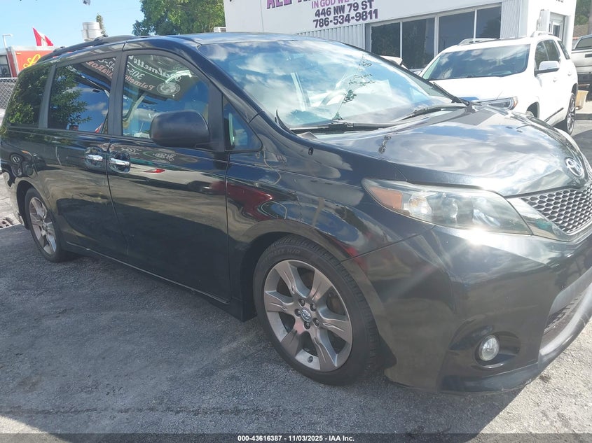 2014 TOYOTA SIENNA SE 8 PASSENGER - 5TDXK3DC1ES446094