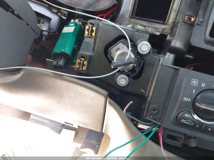 2003 Chevrolet Impala VIN: 2G1WF52E039345370 Lot: 43616398