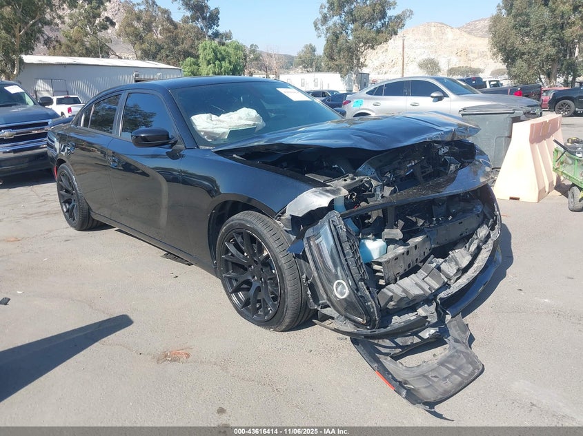 DODGE CHARGER SXT RWD