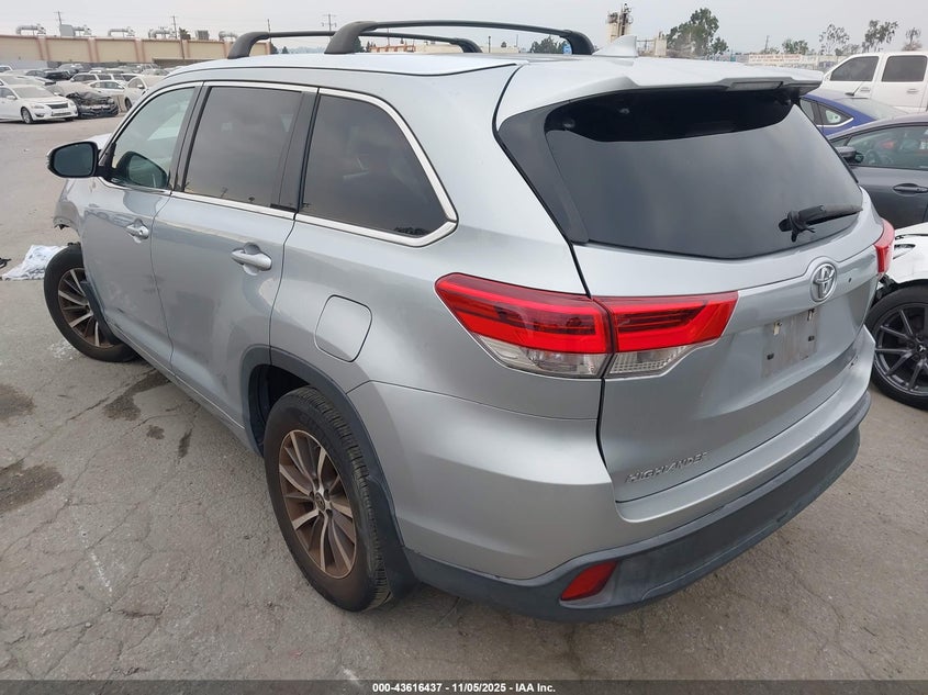 2017 TOYOTA HIGHLANDER XLE 5TDKZRFH4HS514975