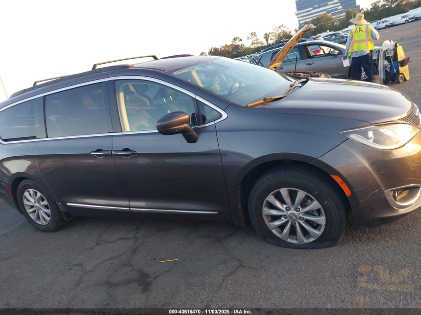2017 CHRYSLER PACIFICA TOURING-L - 2C4RC1BG3HR613486